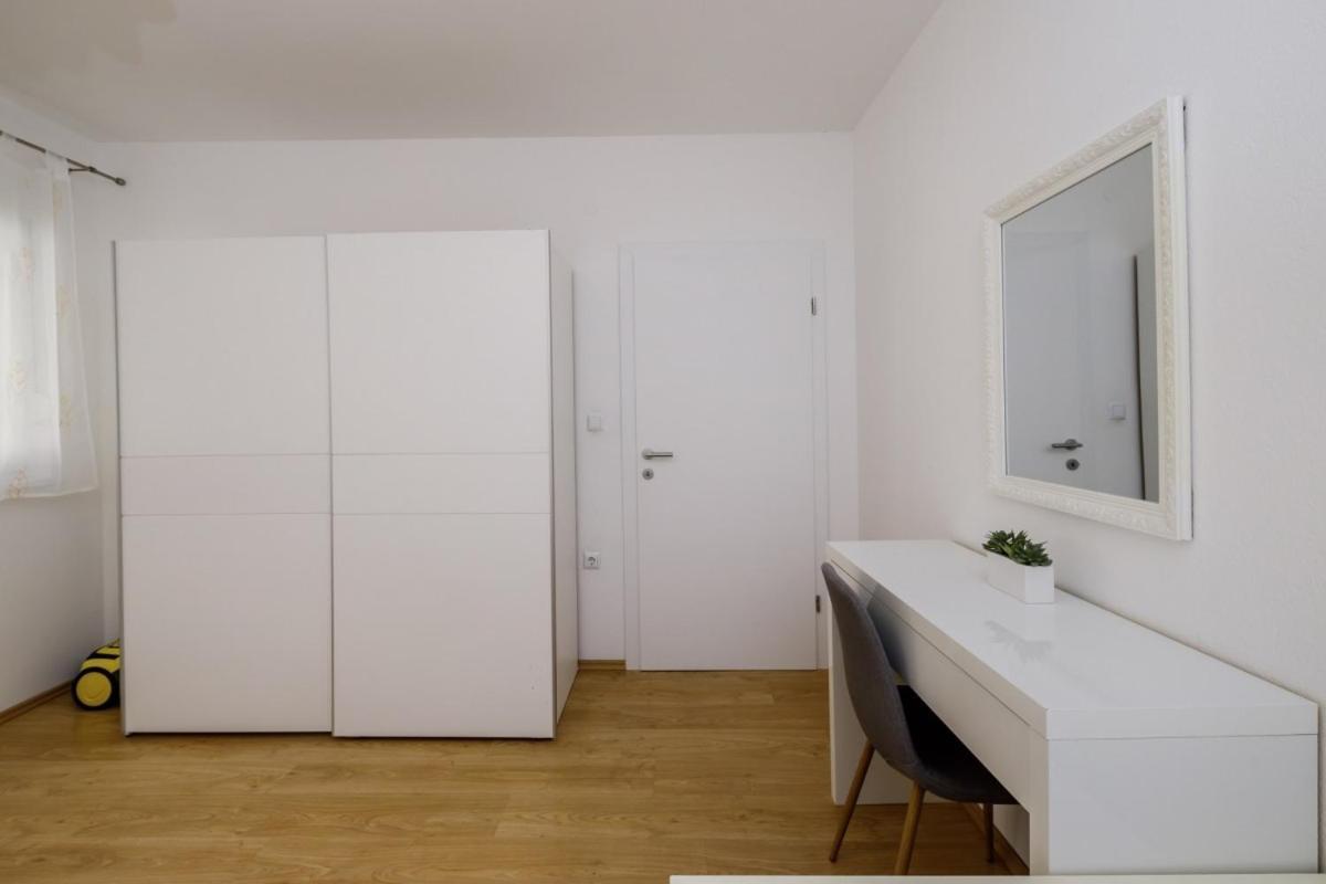 Ani In Trogir * Mittel-Dalmatien Hotel Donji Seget Kültér fotó