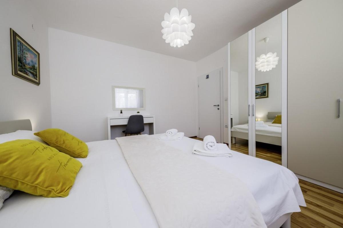 Ani In Trogir * Mittel-Dalmatien Hotel Donji Seget Kültér fotó