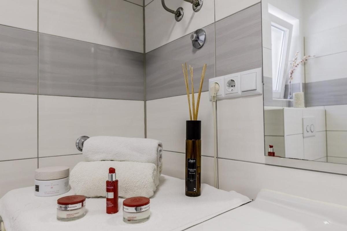 Ani In Trogir * Mittel-Dalmatien Hotel Donji Seget Kültér fotó